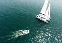 trimaran sejl jolle gummibåd ovenfra